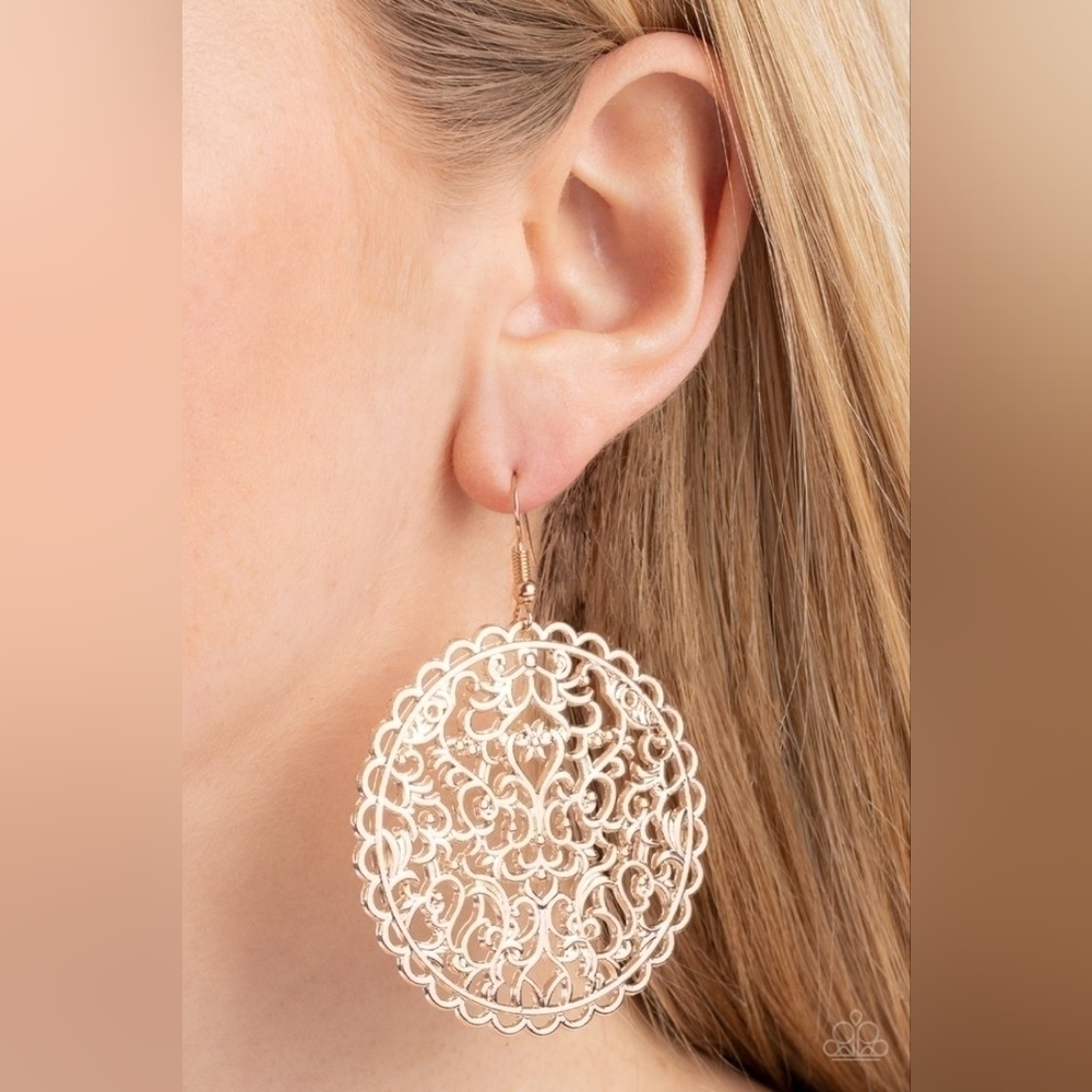 The Whole Nine Vineyards Earrings - Picture 1 of 2